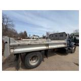2001 Int'l 4700 dump truck DT466E diesel engine