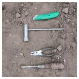 Wheelbarrow lot of assorted tools