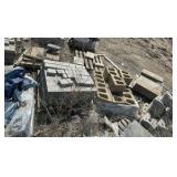 (92) Pallets  flagstone, retaining wall bricks, pavers, steps, wall caps