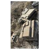 (92) Pallets  flagstone, retaining wall bricks, pavers, steps, wall caps