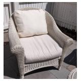 BY - Outdoor Wicker Patio Set - 3-Piece with Cushions and Glass Table