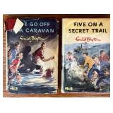 UP3 - Enid Blyton The Famous Five 13-Book Set - Hodder & Stoughton