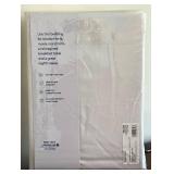 UBR3 - The Company Store Sateen Queen Fitted Sheet - White - 60x80 - New in Packaging