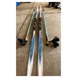 G - Madshus Nordic Cross Country Skis with Poles - Vintage Set