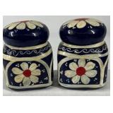 Hand Painted Ceramic Salt Pepper Shakers Blue Floral Daisy Pattern Set