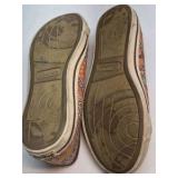 Skechers Mary Jane Flats Paisley Print Comfort Shoes Womens Size 8.5