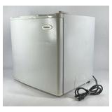 Chefmate Mini Fridge Compact Refrigerator Countertop Dorm Beverage Cooler