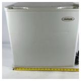 Chefmate Mini Fridge Compact Refrigerator Countertop Dorm Beverage Cooler