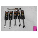 GearWrench Ratcheting Wrench Set - 5/8 in, 11/16 in, 14MM, 15MM, 17MM (6-Piece)