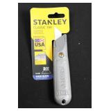 Stanley Classic 199 Fixed Blade Knife & IRWIN Standard Retractable Knives (Lot of 4)