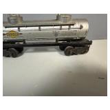 Lionel Trains Sunoco Two Dome Tank Car
