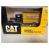 Ertl Caterpillar's 1931 Hawkeye Truck Bank 1/34 Die Cast