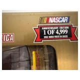 NASCAR RACING CHAMPIONS 1989-1999 Terry Labonte #5 Gold Cornflakes 1:24 Die Cast