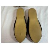 Traditional South Asian Ornate Shoes with Intricate Embroidery ~ Size 8 1/2 US