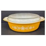 DA - Vintage Pyrex Butterfly Gold Casserole Dish with Glass Lid