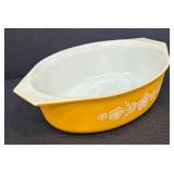 DA - Vintage Pyrex Butterfly Gold Casserole Dish with Glass Lid