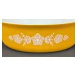 DA - Vintage Pyrex Butterfly Gold Casserole Dish with Glass Lid