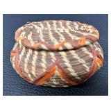 Couchette Pine Needle Bucket & Terry Bright House Cree Chip Lee