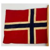 Vintage NORWAY Flag 7' x 8 1/2'