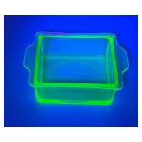 Vintage Hazel Atlas Green Uranium Glass 4 1/2' x 6' x 2' Refrigerator Dish (Glows Under UV Light)