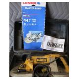 DEWALT VARIABLE SPEED BAND SAW