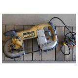 DEWALT VARIABLE SPEED BAND SAW