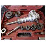 SOUTHWIRE MAXIS MAX  PUNCH XD KNOCKOUT TOOL PLUS