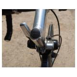 GENIESIS PRO  ROAD TECH 700C 10 SPEED (ALMOST LIKE NEW)
