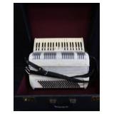 VINTAGE ITALIAN SALANTI PIANO ACCORDION WITH HARD CASE