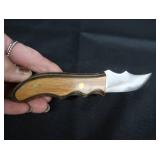 2 NEW KNIVES WITH SHEATHS