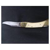 COLLECTIBLE BEAR KNIFE AND POCKET KNIFE