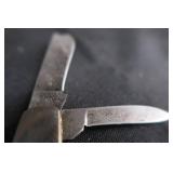 BEAR & SON DAMASCUS POCKET KNIFE & SMITH AND WESSON COLLECTIBLE