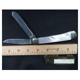 VINTAGE TREE BRAND PEARL  CINCH TRAPPER KNIFE