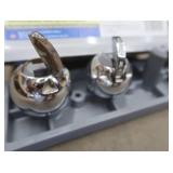 ASSORTMENT OF BALL HITCHES.