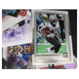 COLLECTIBLE CARDS