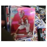 COLLECTIBLE CARDS