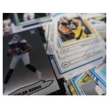 COLLECTIBLE CARDS