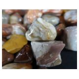 LARGE LOT OF POLISHED AGATES