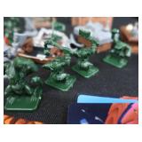 VINTAGE HEROQUEST MINIS/ FURNITURE / WEAPONS AND MORE
