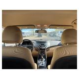 2013 HYUNDAI ELANTRA GLS *No Accidents Reported* (NO RESERVE)