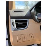 2013 HYUNDAI ELANTRA GLS *No Accidents Reported* (NO RESERVE)
