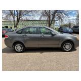 2010 FORD FOCUS SE *2 Owner | No Accidents Reported | 105k Miles* (NO RESERVE)