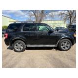 2011 FORD ESCAPE LIMITED (NO RESERVE)