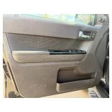 2011 FORD ESCAPE LIMITED (NO RESERVE)
