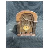 Radio Shack Vintage-Style Radio