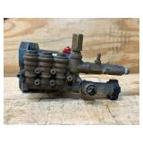 CAT Pressure Washer Pump Assembly, 3300 PSI, 2.5 GPM, Direct Drive, Gas, Model# 4DNX25GSI #A157123 Msrp $449.99 (untested)