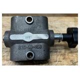 Metro 810-00-400: 6 Ported Hydraulic Selector Valve with Knob 1024 Msrp $119.99