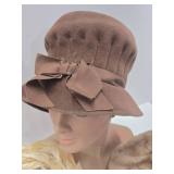 Group of Vintage Ladies' Hats & Genuine Mink Stole / Collar Wrap