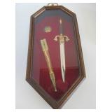 Large Lot of Vintage Medieval Wall Decor - Including Plaque w/Removeable Swords