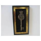 Large Lot of Vintage Medieval Wall Decor - Including Plaque w/Removeable Swords